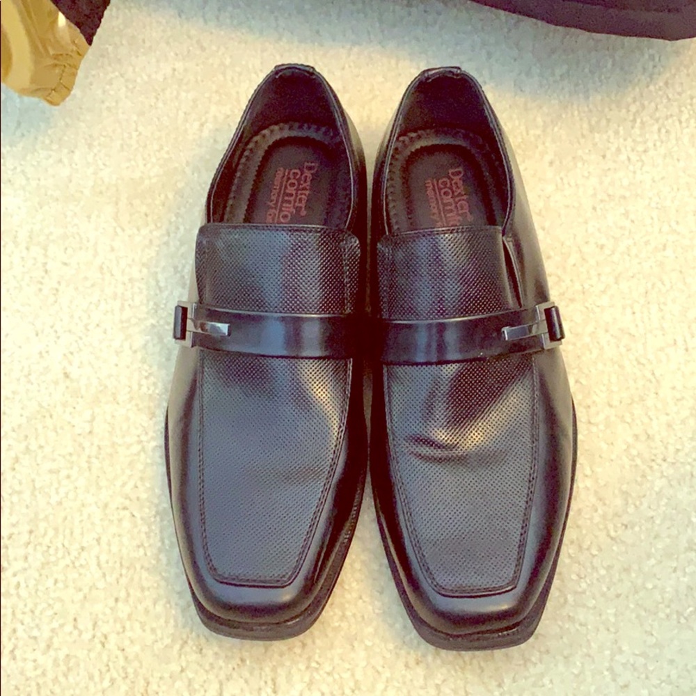 Men’s black dress shoes